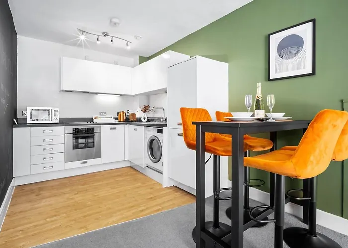 Birmingham City Centre - Balcony - Secure Parking - Wifi - Netflix - Top Rated