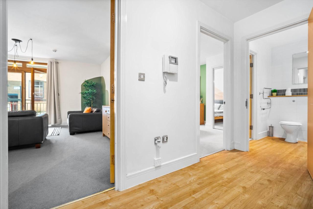Centre - Balcony - Secure Parking - Wifi - Netflix - Rated